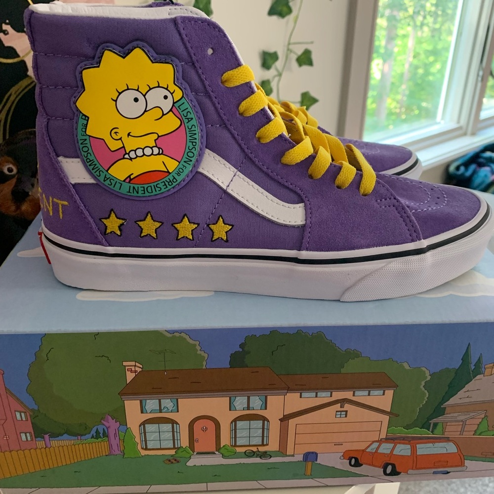 BRAND NEW LISA SIMPSON VANS NEVER WORN